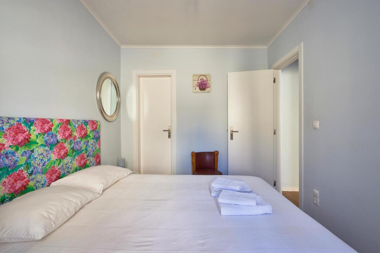 Elegant Riverview Apartment In Historical Lisbon Exterior photo